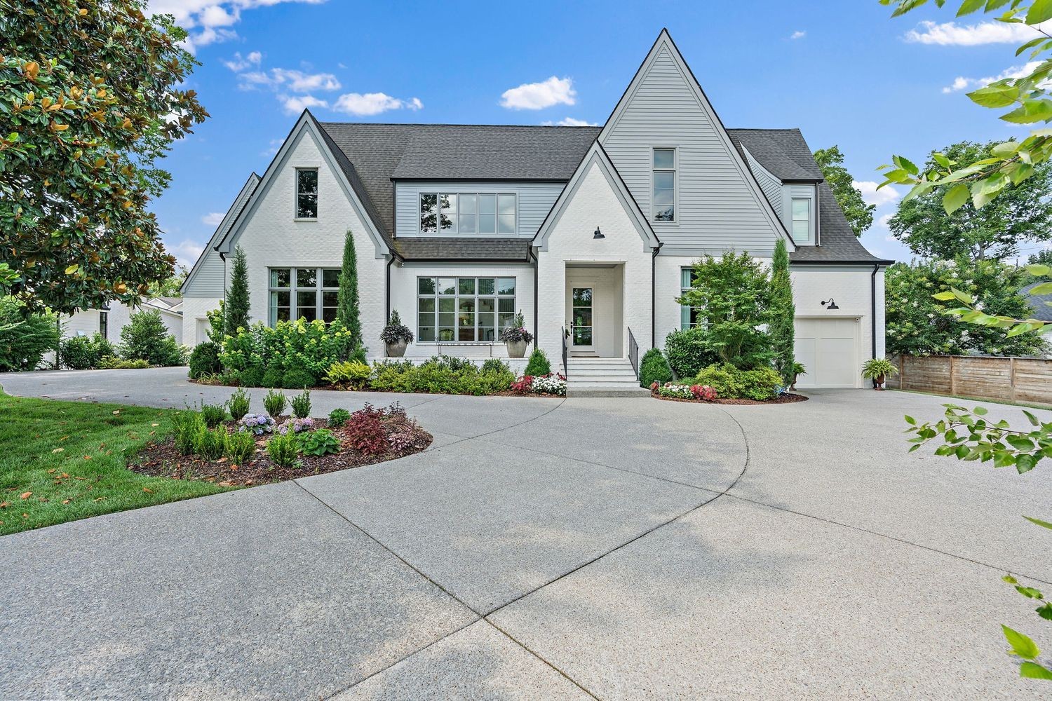 2825 Sugar Tree Rd
