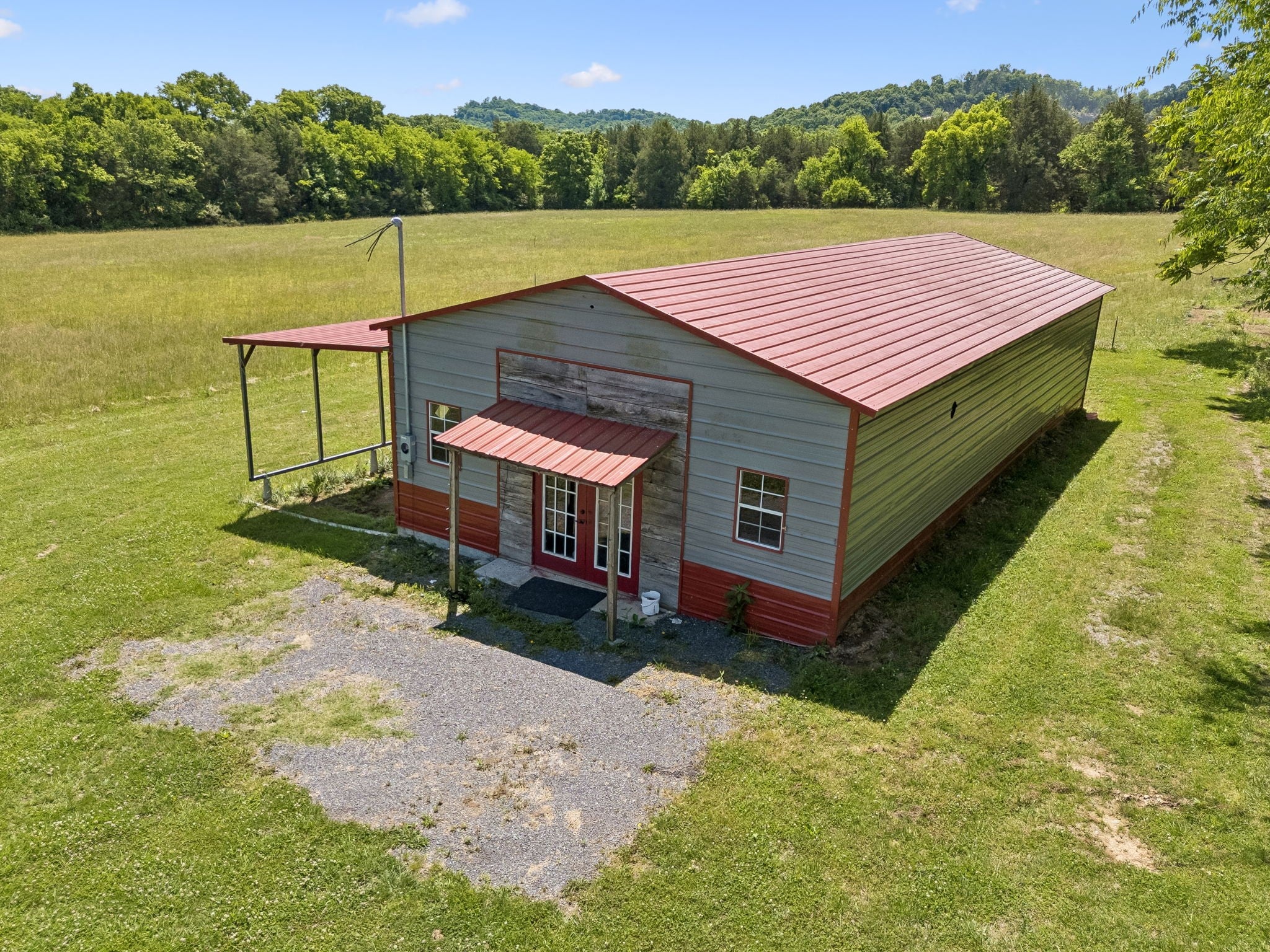 27 Clark Mill Rd