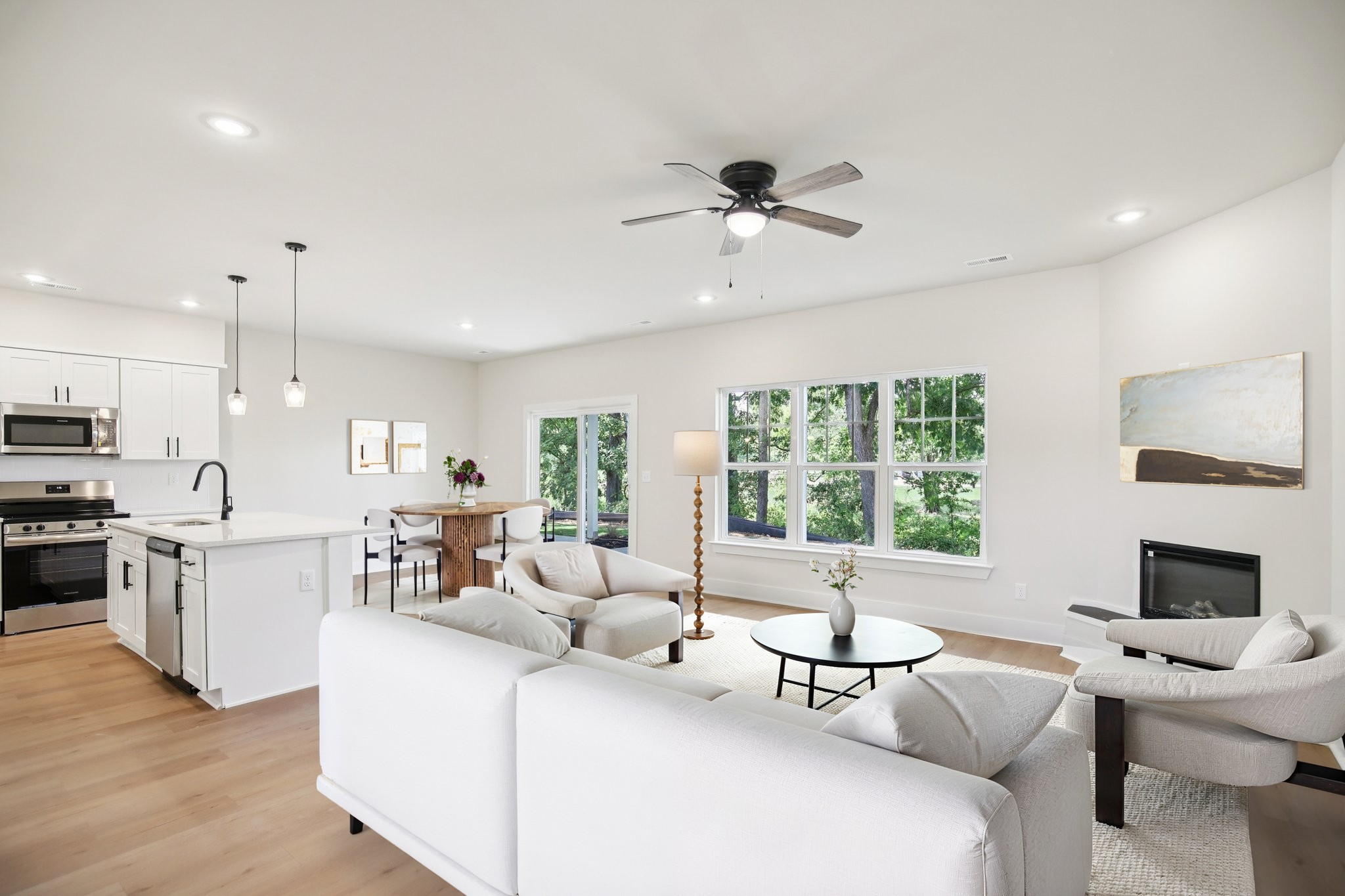 1032 Stagecoach Dr