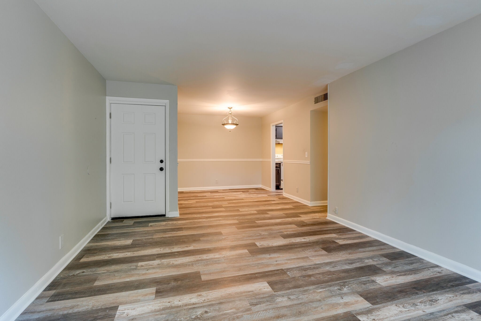 2.0-bed rental at 555 N Dupont Ave D91