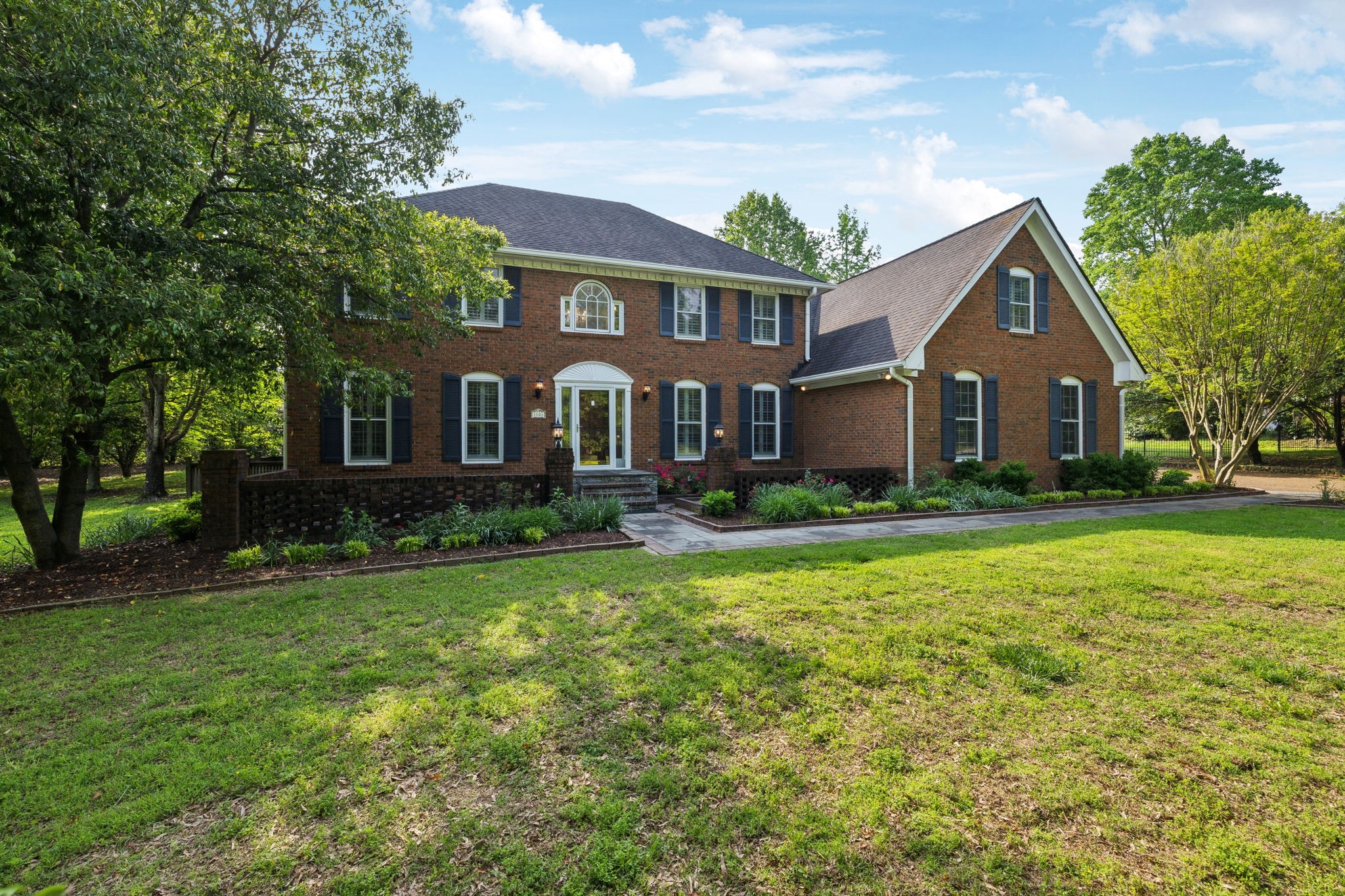 1101 Cross Creek Dr