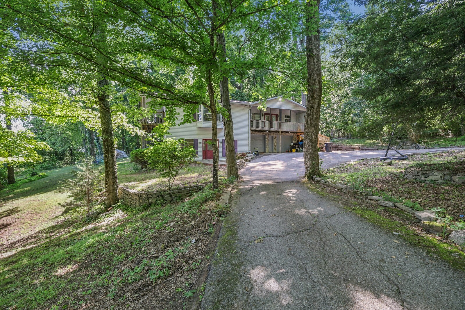1153 Bear Creek Pike