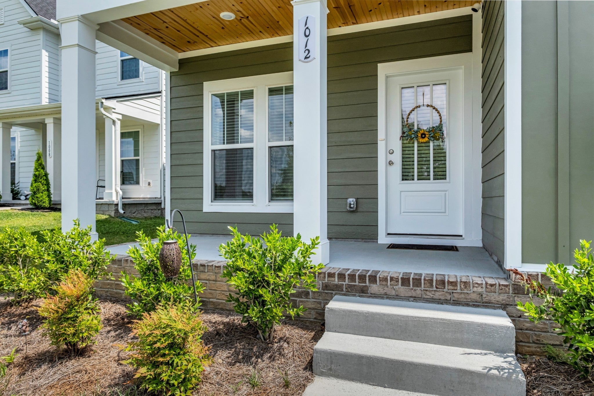 1012 Indigo Aly