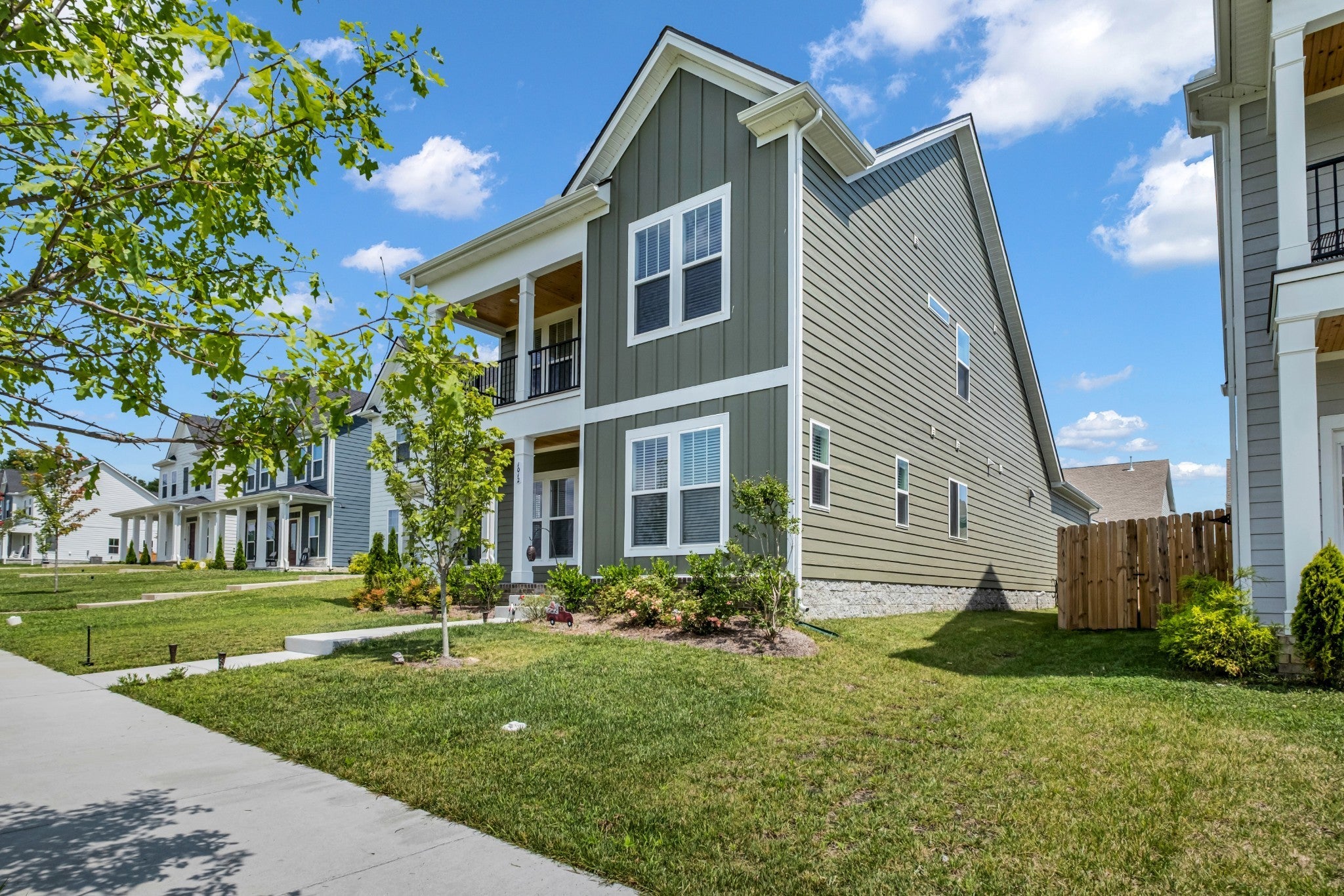 1012 Indigo Aly