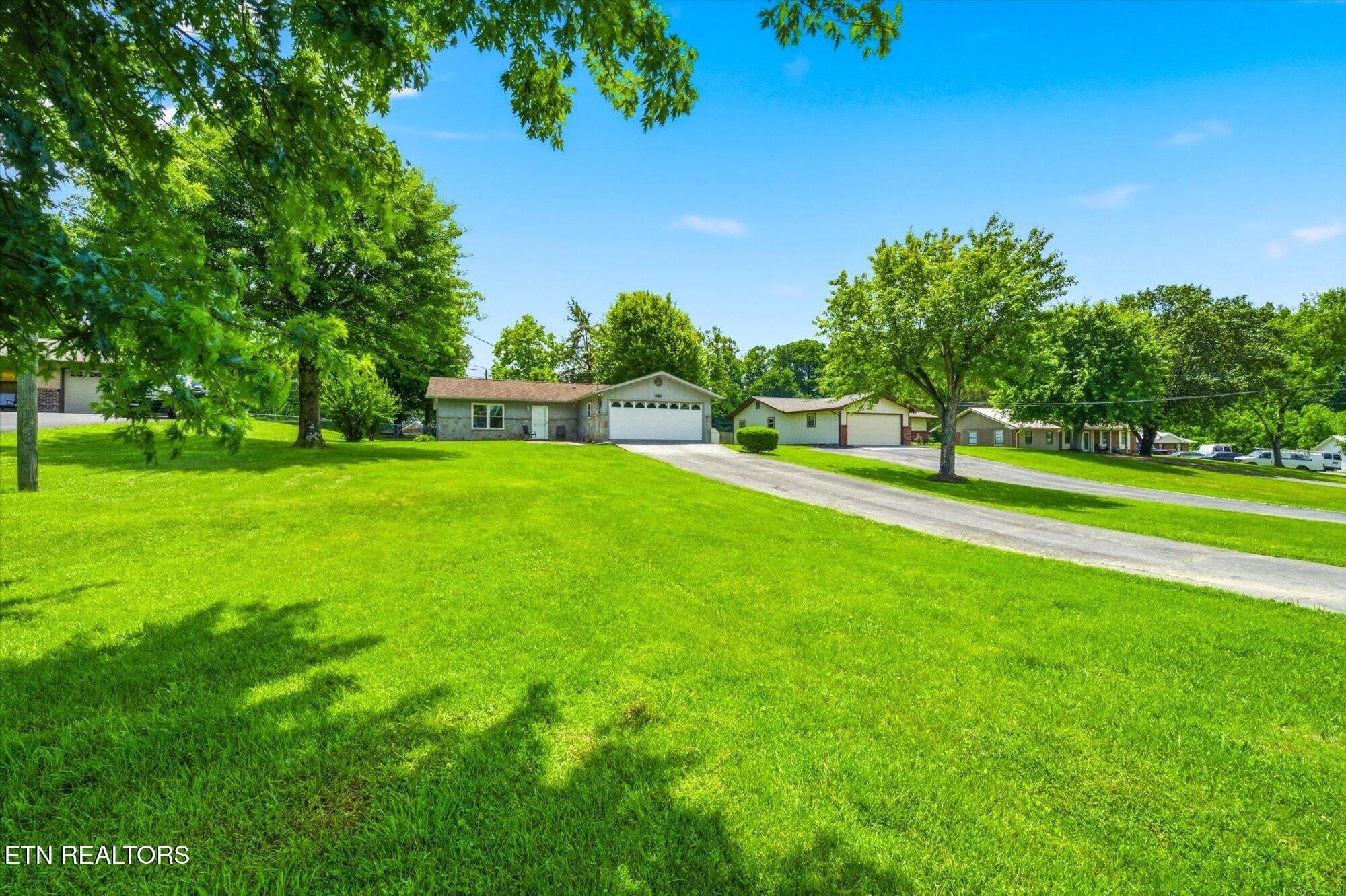 409 Windrush Circle