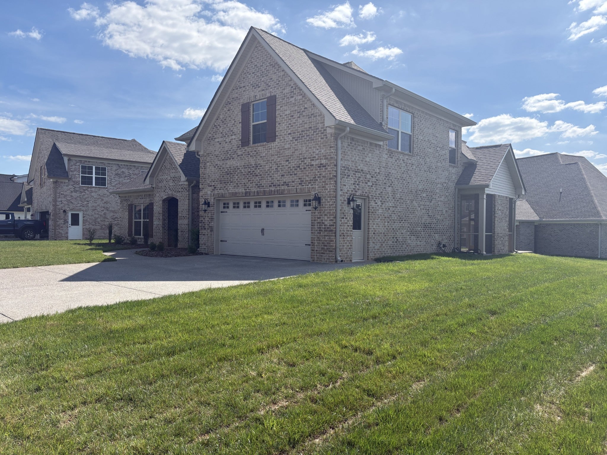 927 Licinius Ln