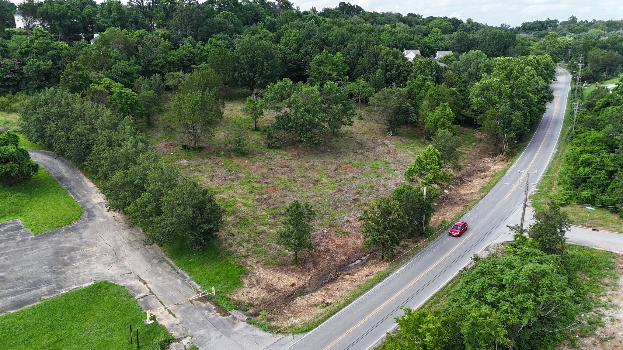 2601 Una Antioch Pike