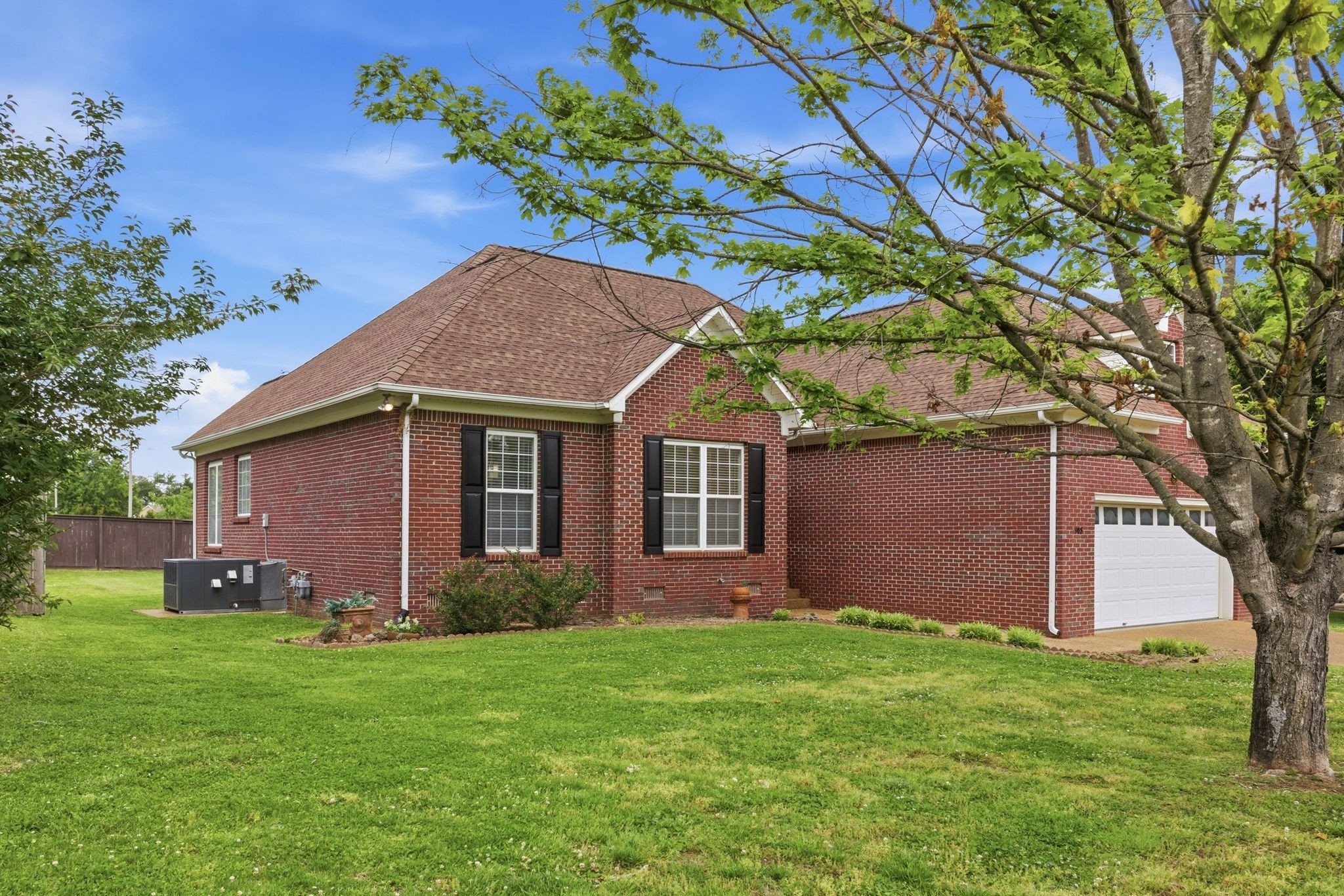 105 Green Tree Ct