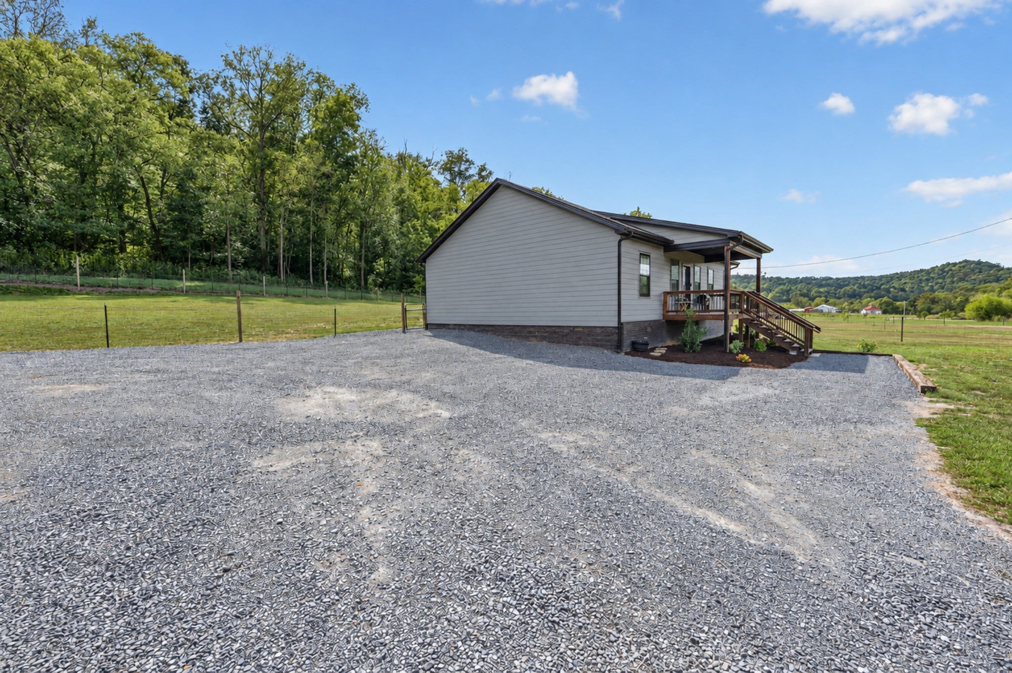 358 Beech Hill Ln
