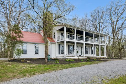 Photo of 901 Town Branch Rd, Charlotte, TN 37036 (MLS # 3168386)