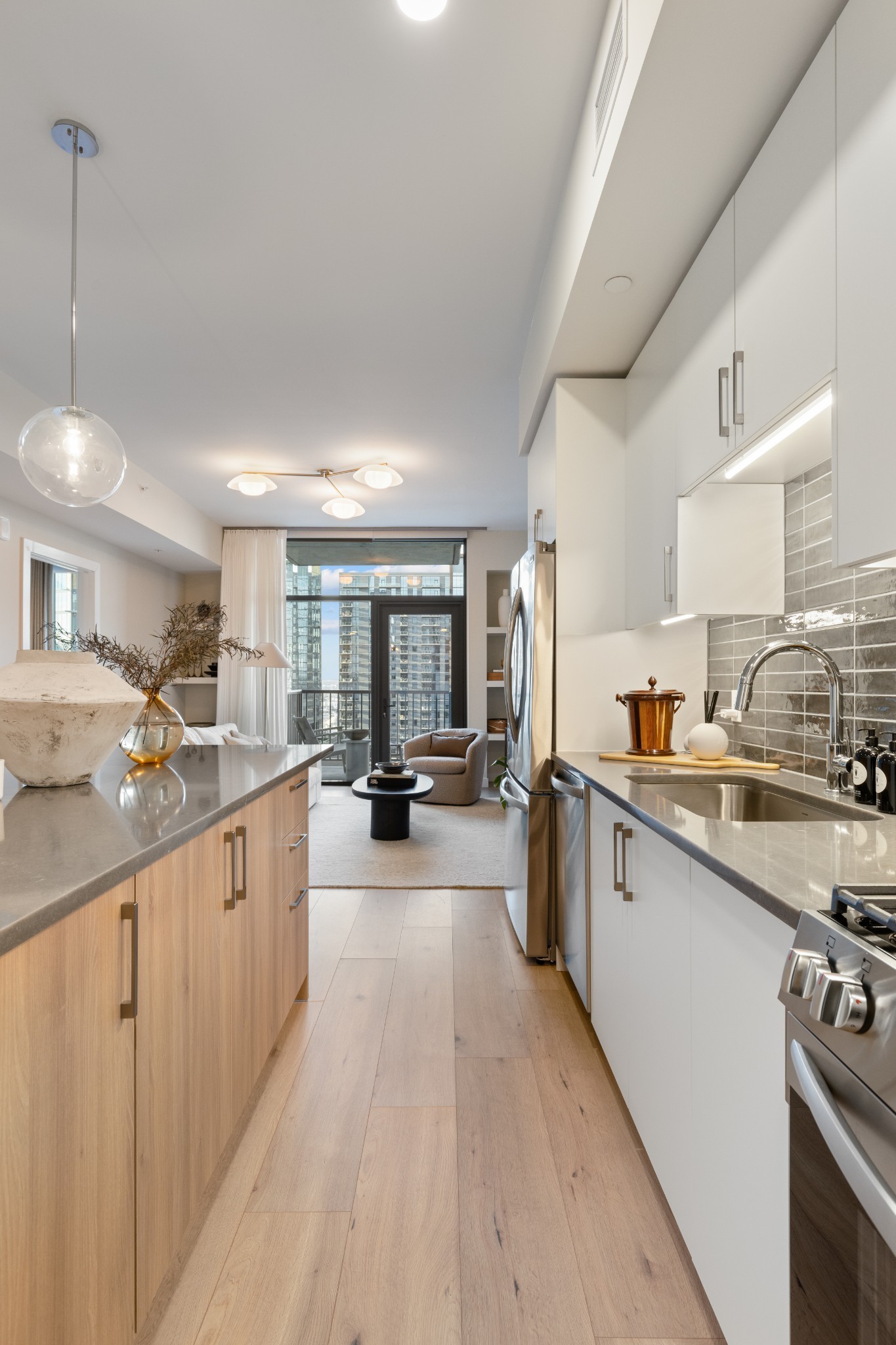 1212 Demonbreun St A11 (M)