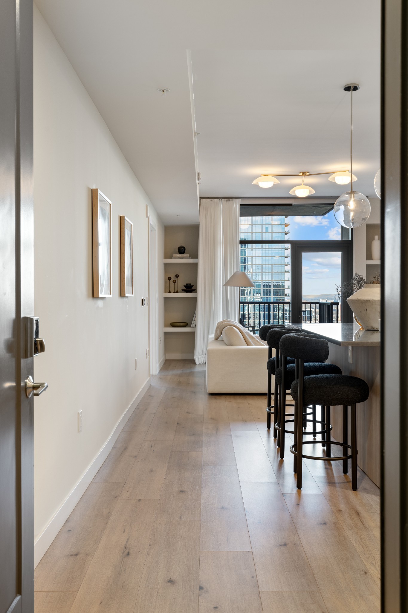 1212 Demonbreun St A11 (M)