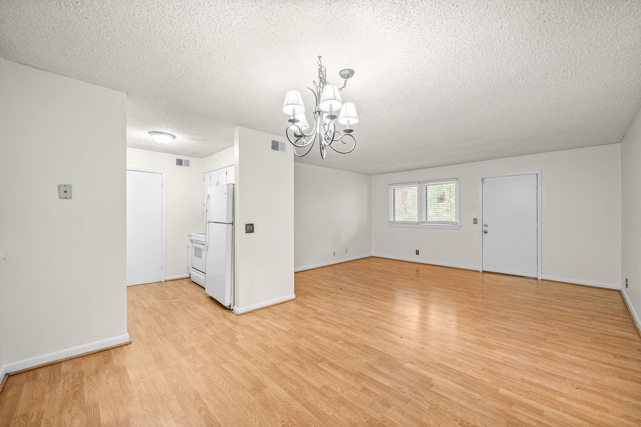 2929 Selena Dr J121