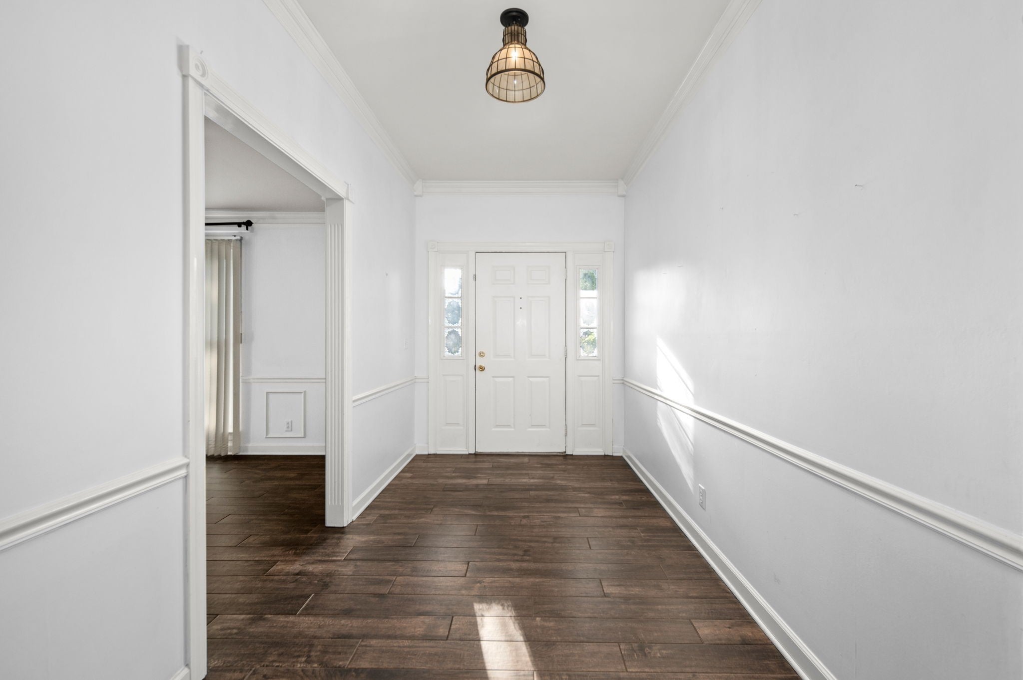 2814 Archer Ave