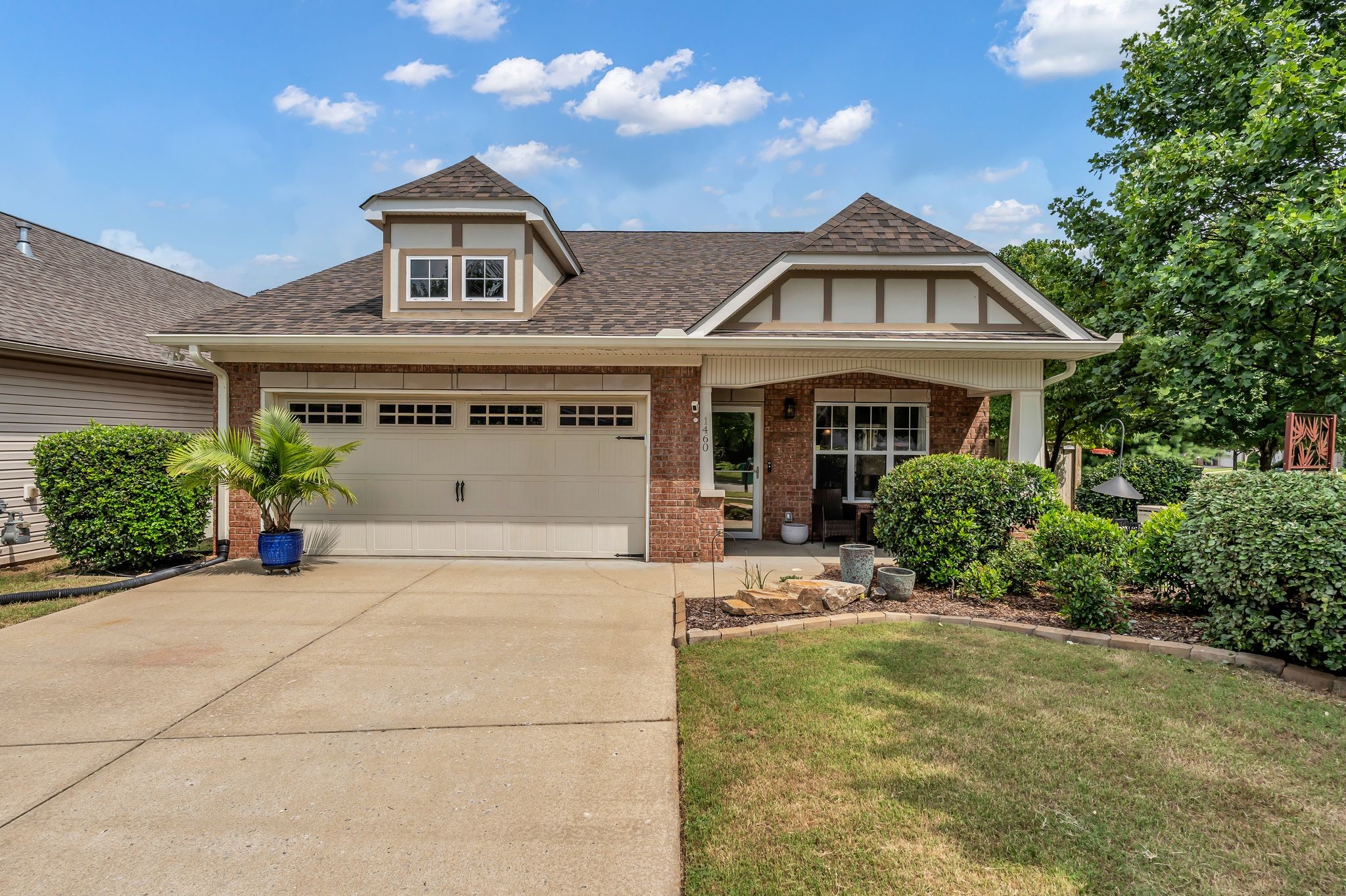1460 Bending River Dr