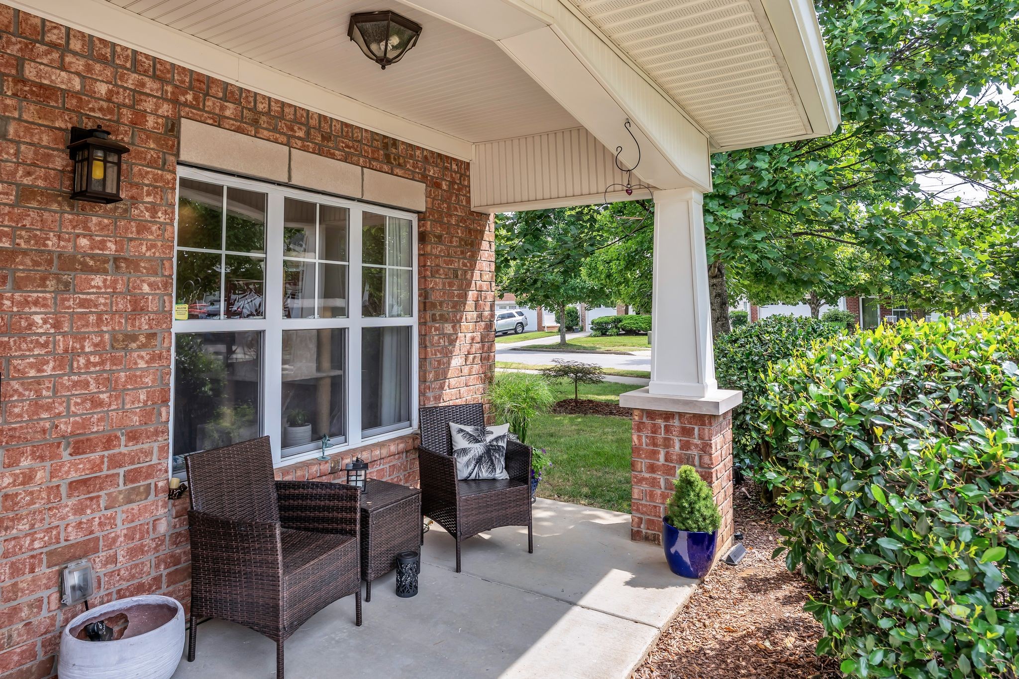 1460 Bending River Dr