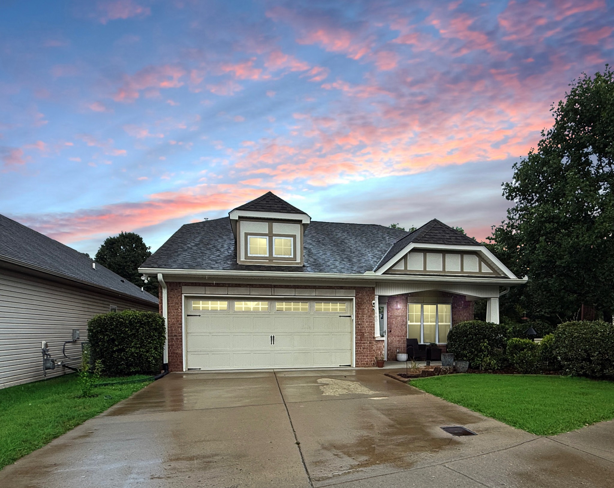 1460 Bending River Dr