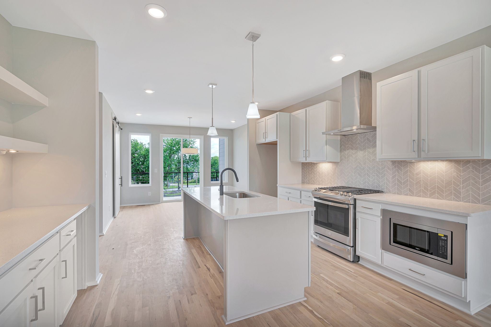 4-bed condo for sale in Nashville, TN 37207, 2242 Whites Creek Pike 2242 Whites Creek Pike, Nashville TN 37207 4-bed condo, photo 4 of 44