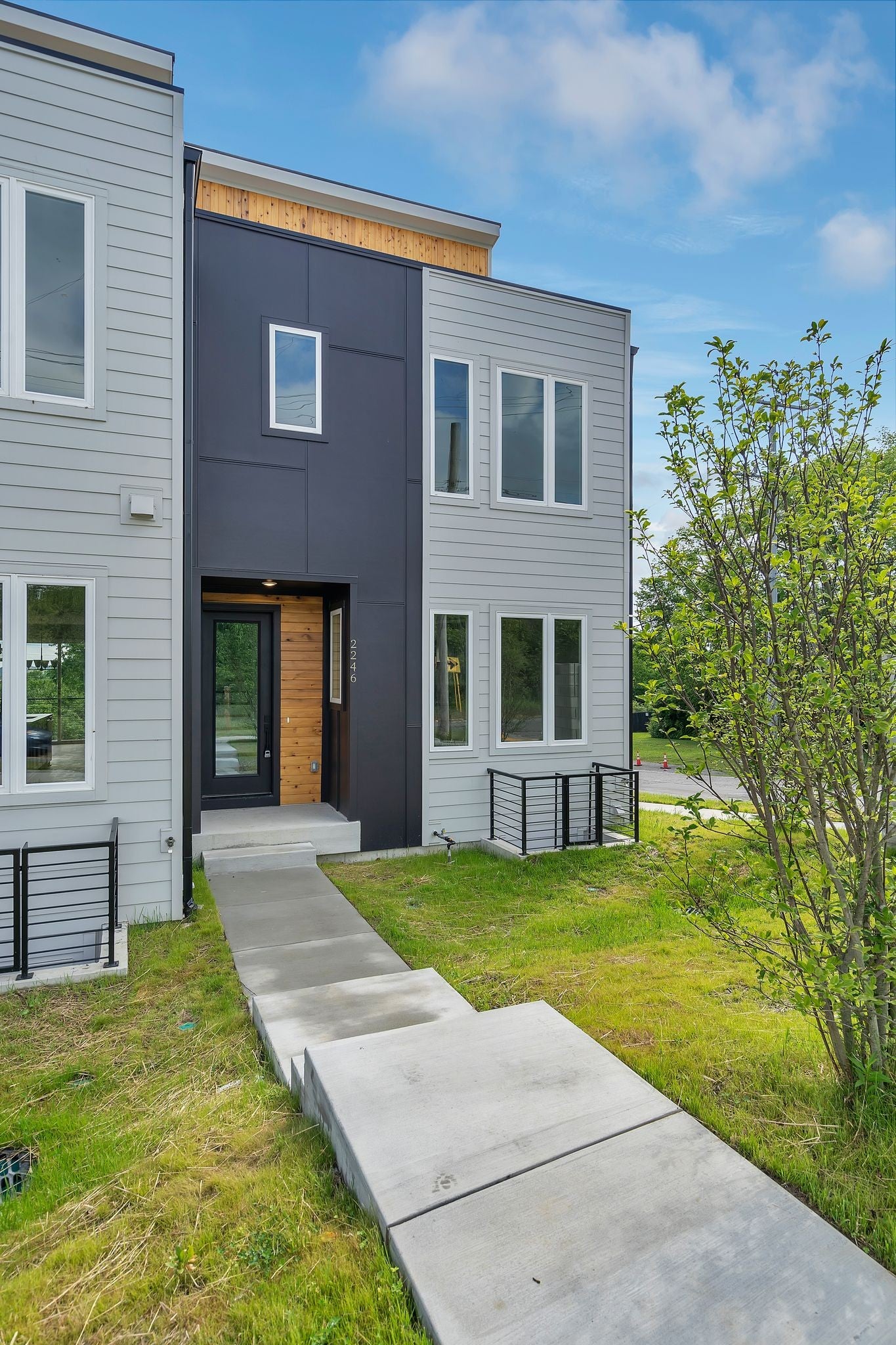 2242 Whites Creek Pike