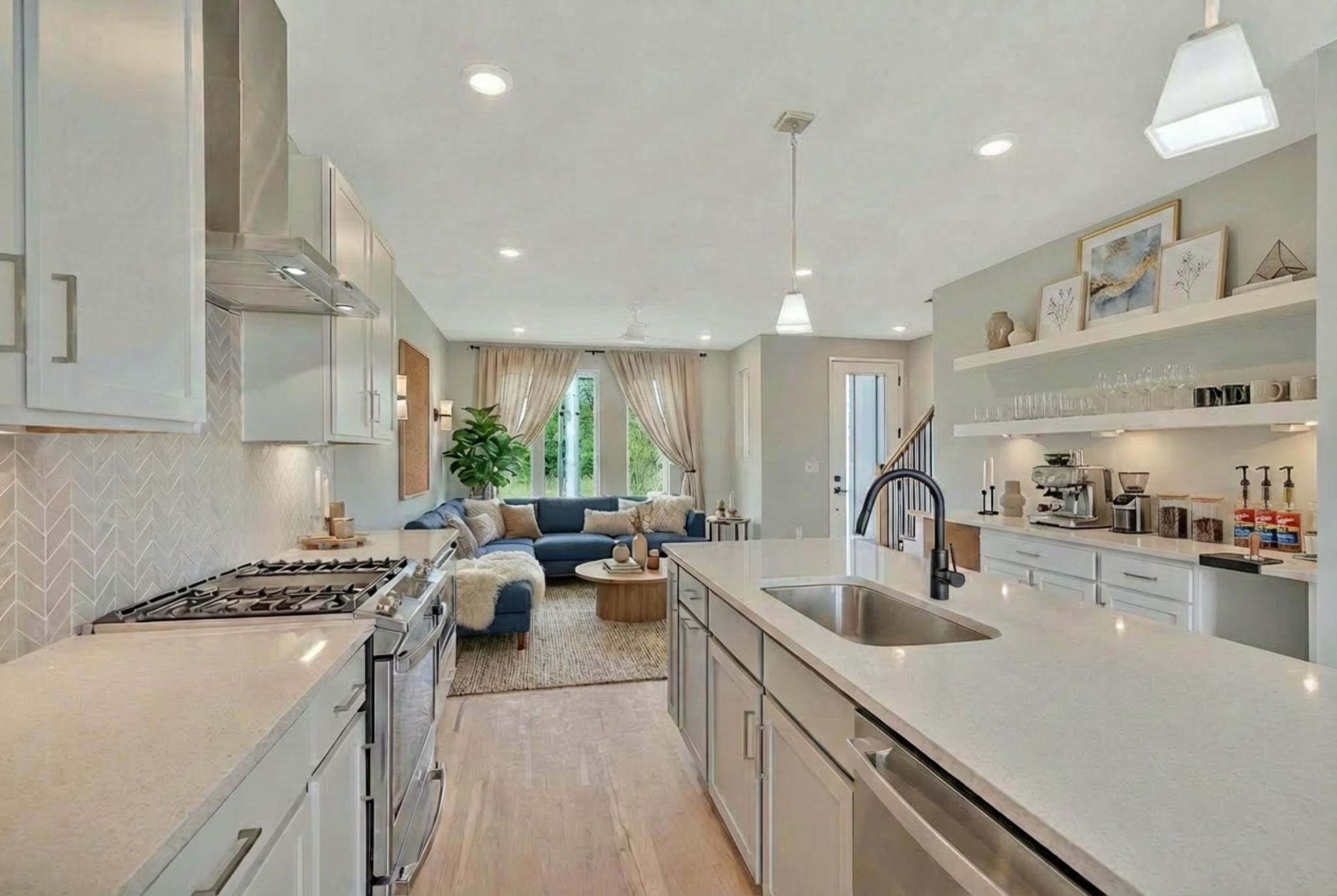 2242 Whites Creek Pike