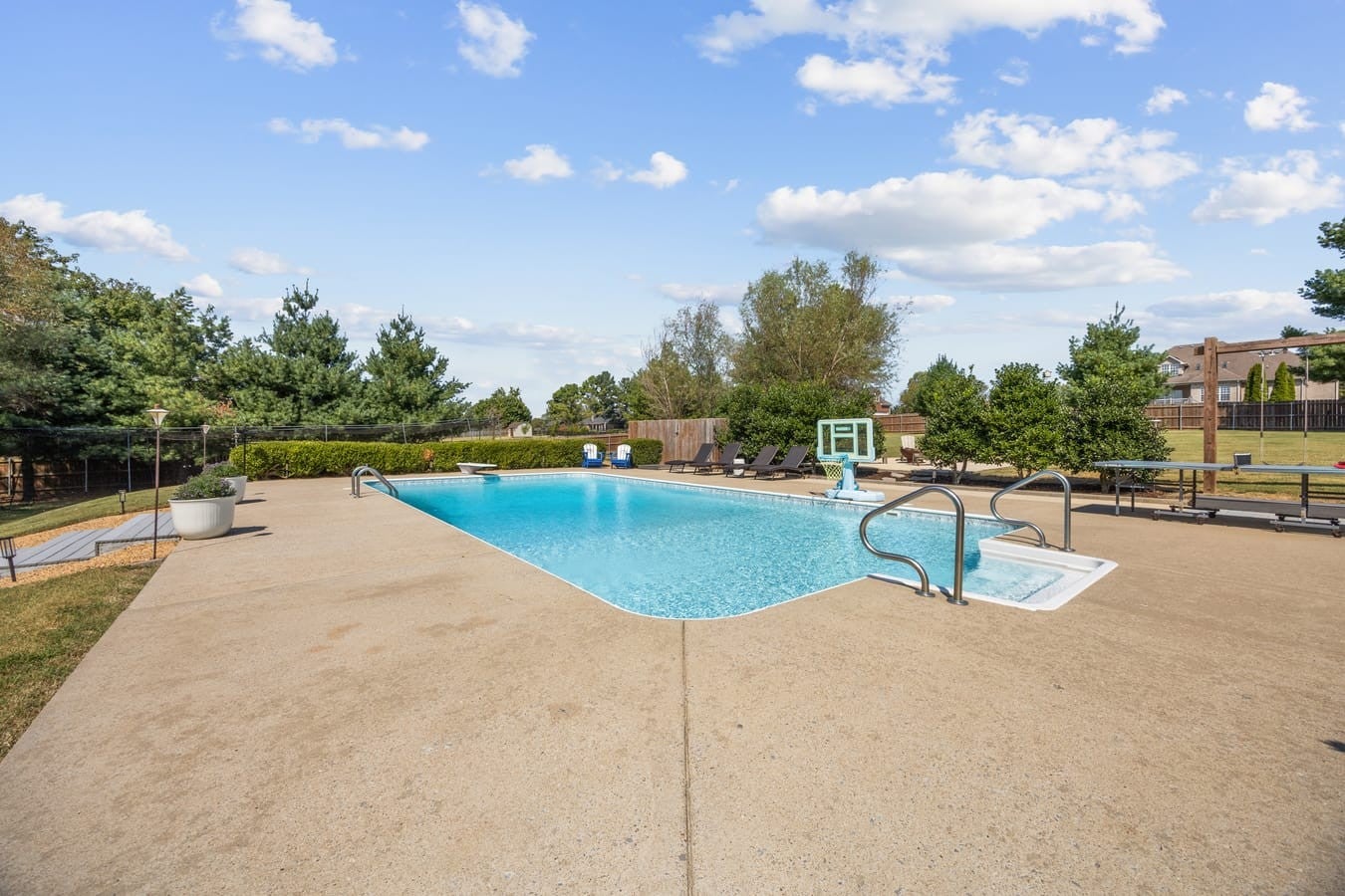 2792 Thompson Station Rd E