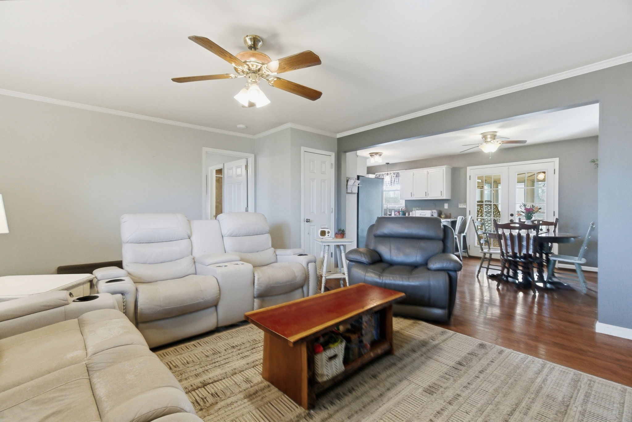 4004 S Breckenridge Ct