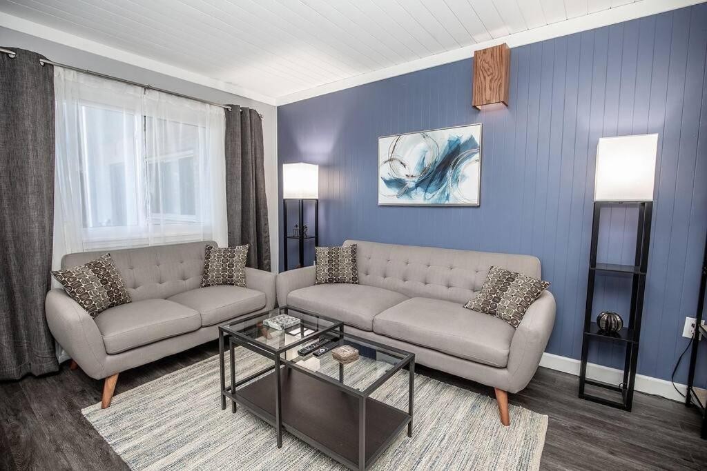 803 Hillview Hts 104