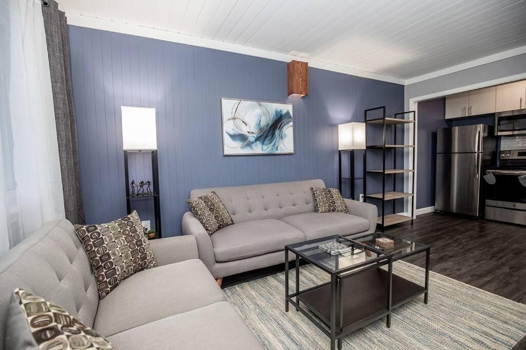 803 Hillview Hts 104
