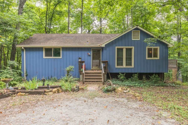 8676 Poplar Creek Rd