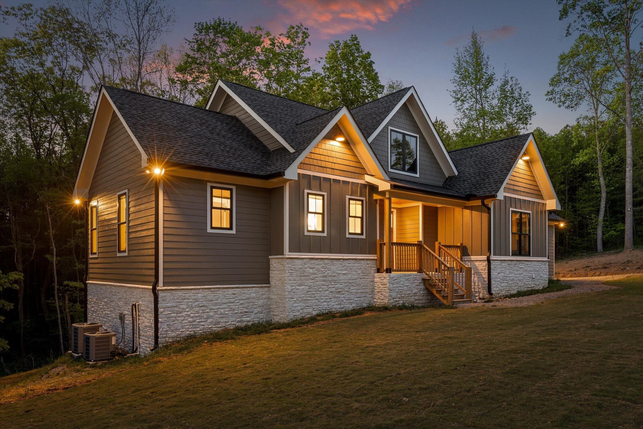 490 Moonlight Lane