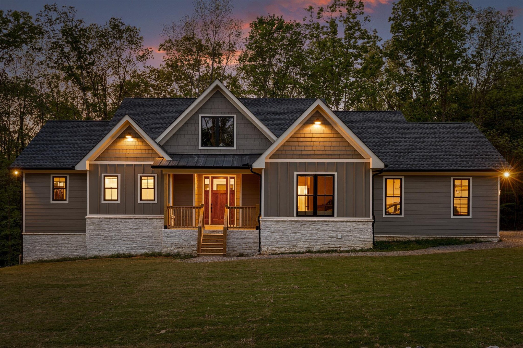 490 Moonlight Lane