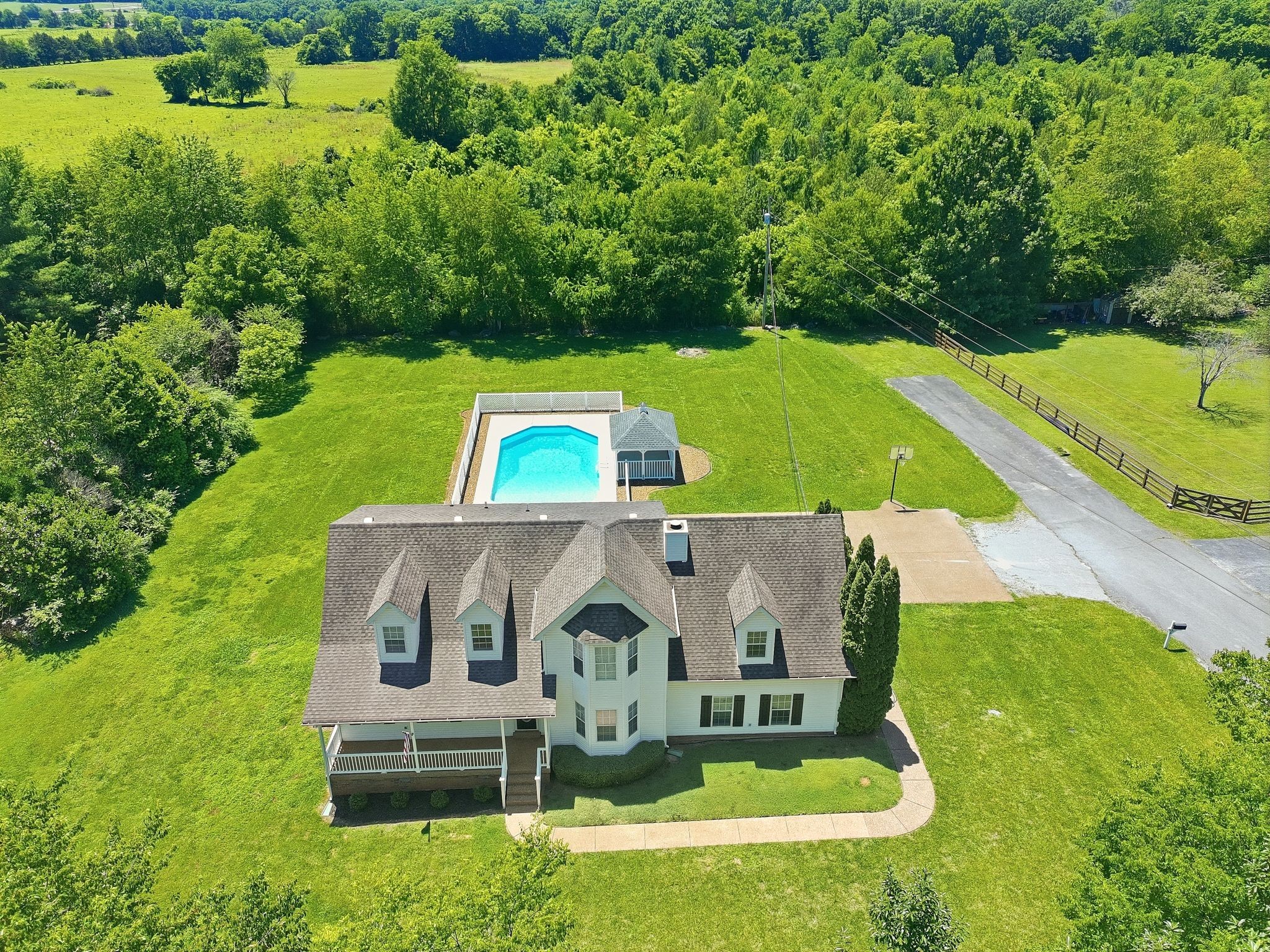 4036 Cottonwood Ct