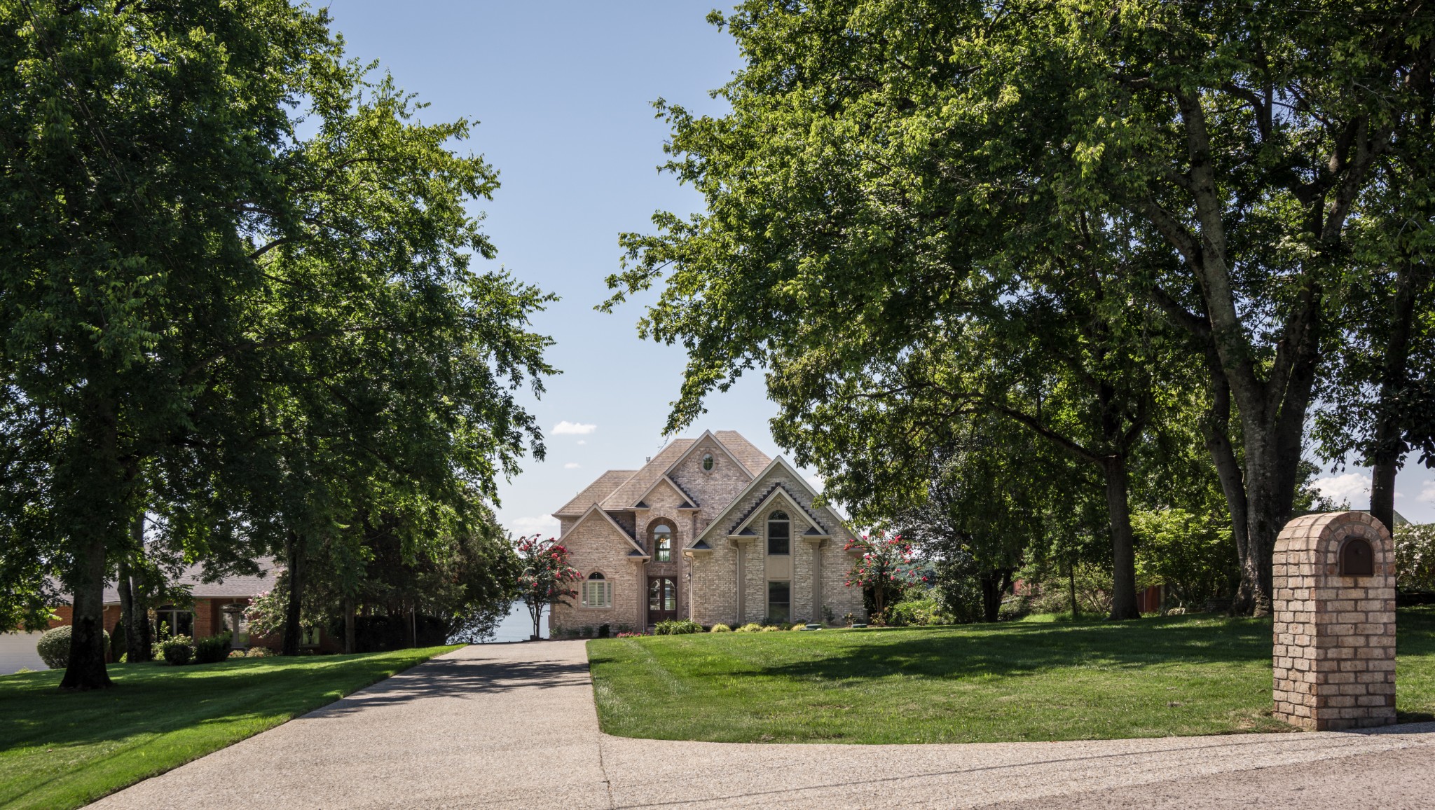 1201 Shoreside Dr