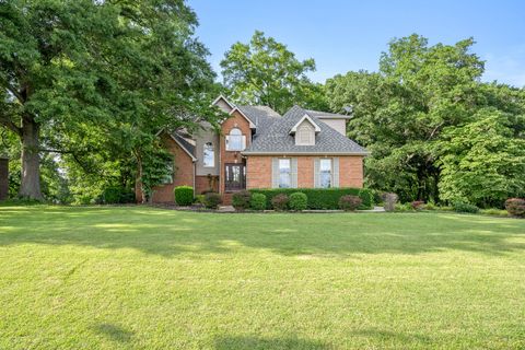 208 Loop Dr Winchester TN 37398