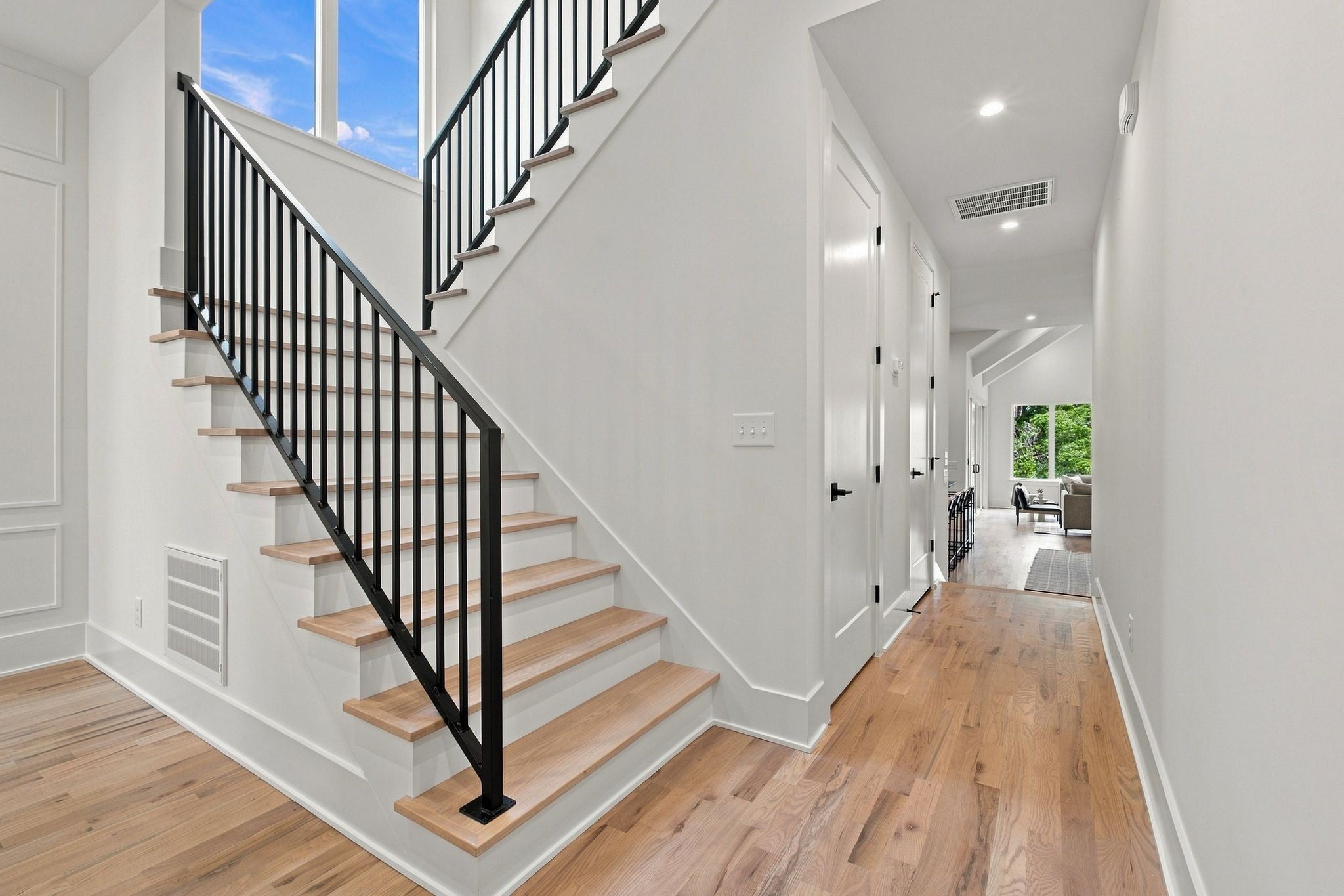 2613 Traughber Dr