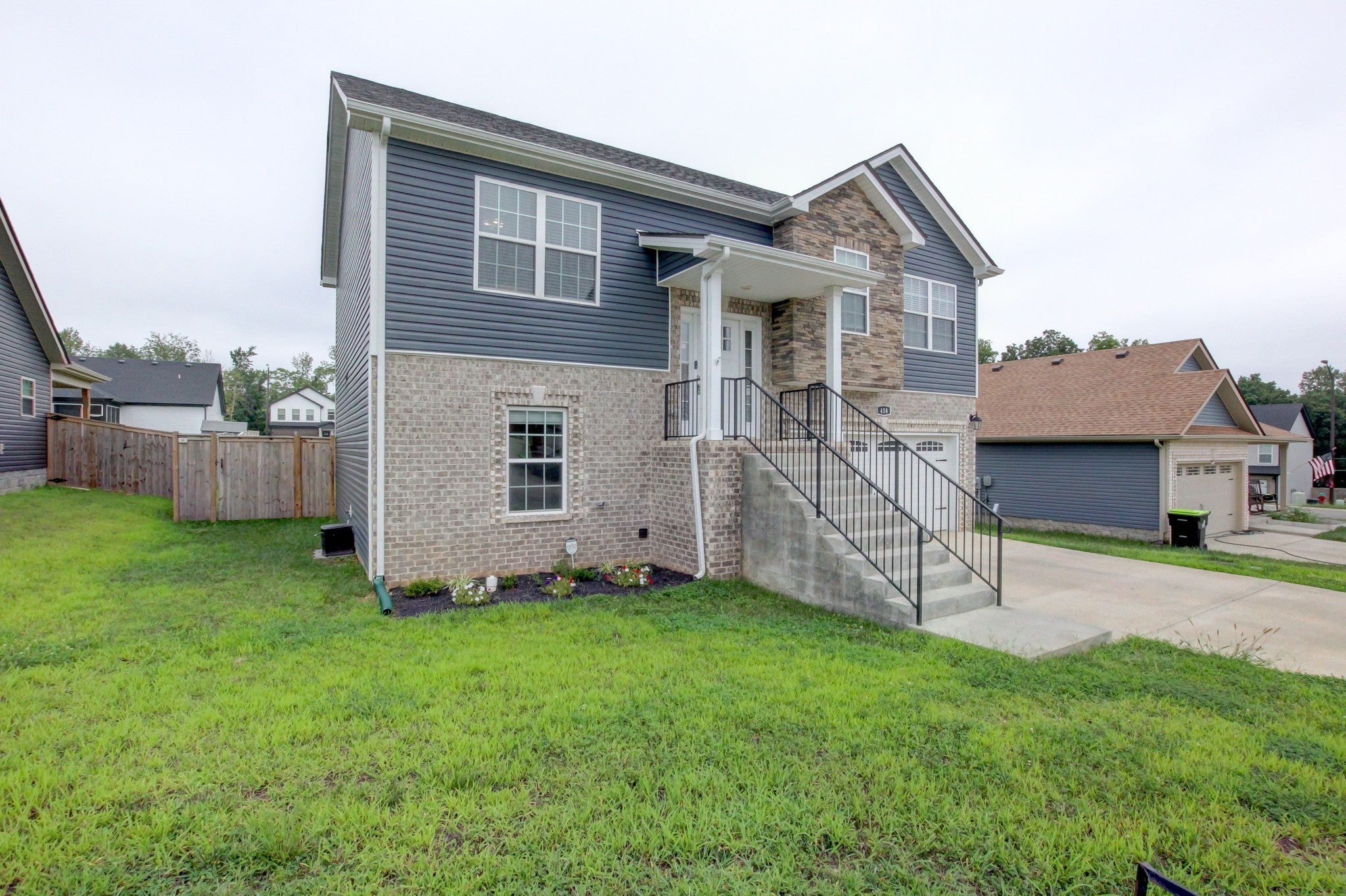 458 Irish Hills Dr