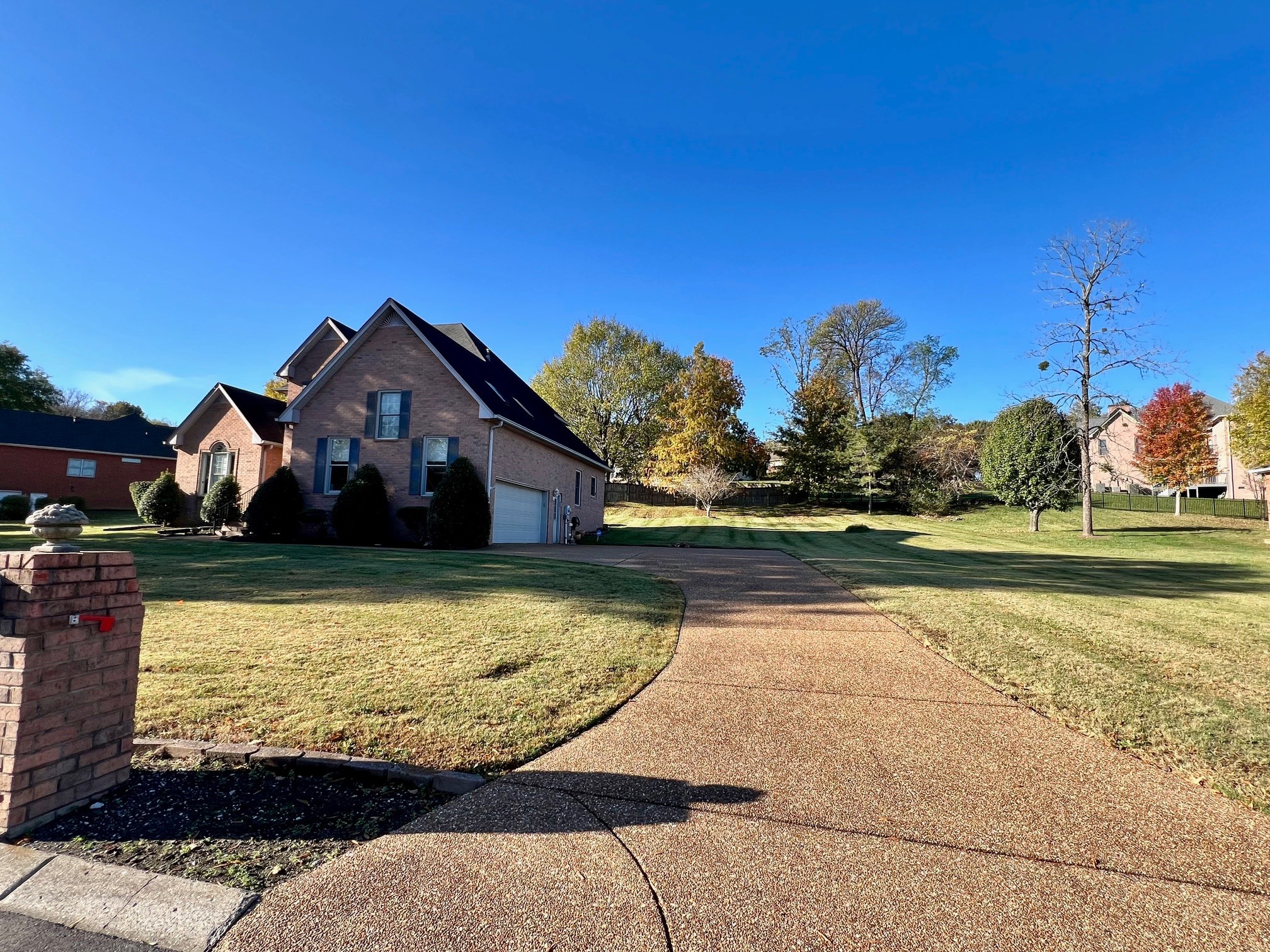 416 Barnes Dr