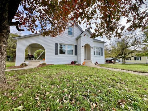 2013 Highland Ave Columbia TN 38401