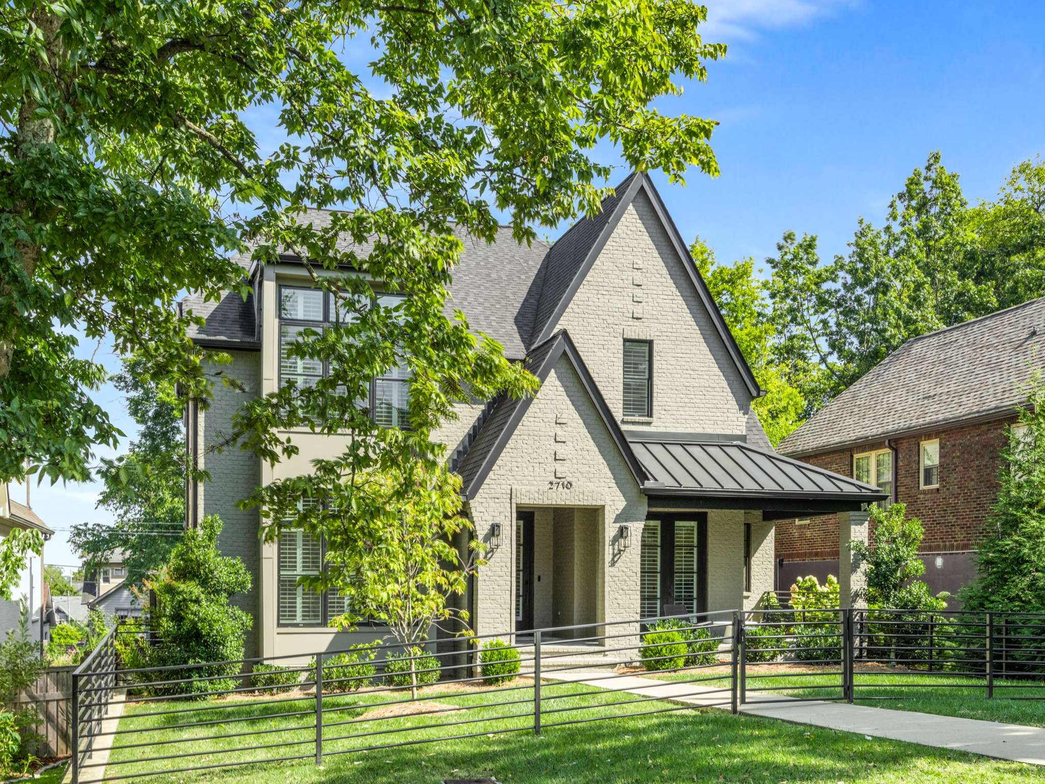 2710 Brightwood Ave