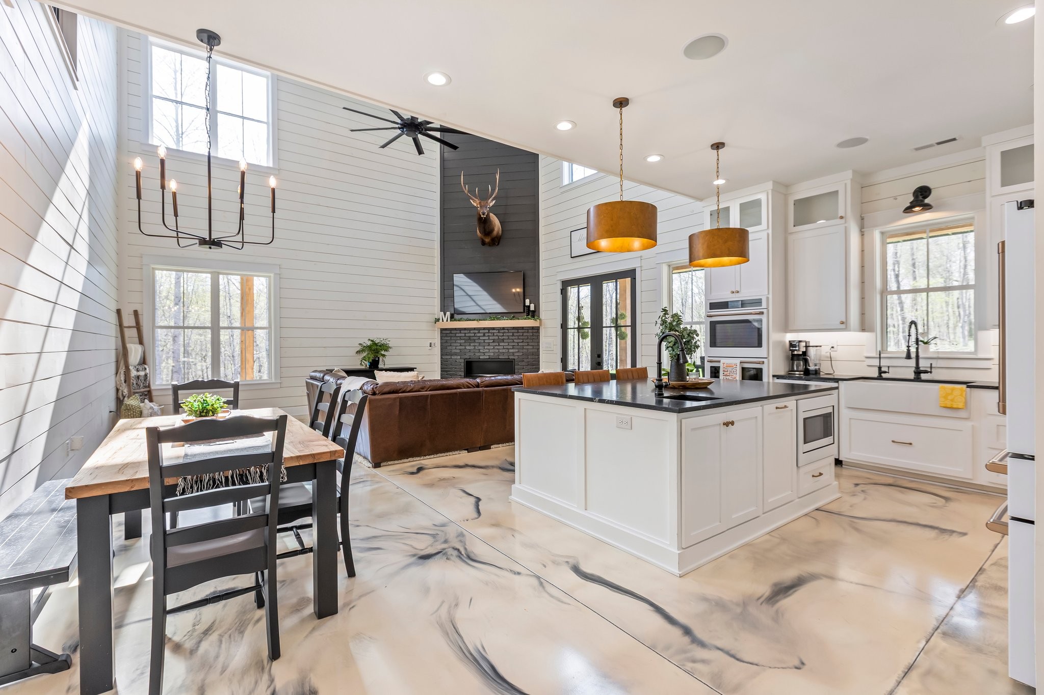610 Dogwood Way