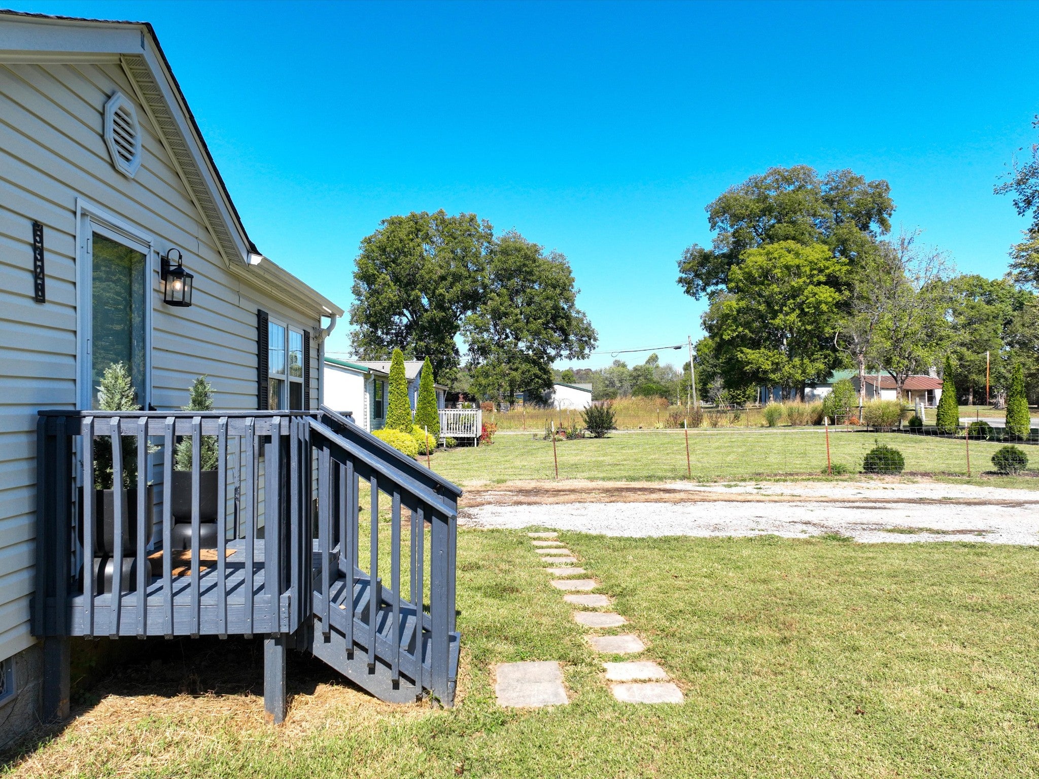 5328 Tobe Robertson Rd