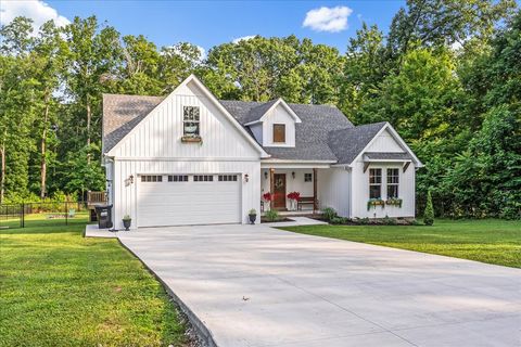 768 Laurel Crown Rd Manchester TN 37355