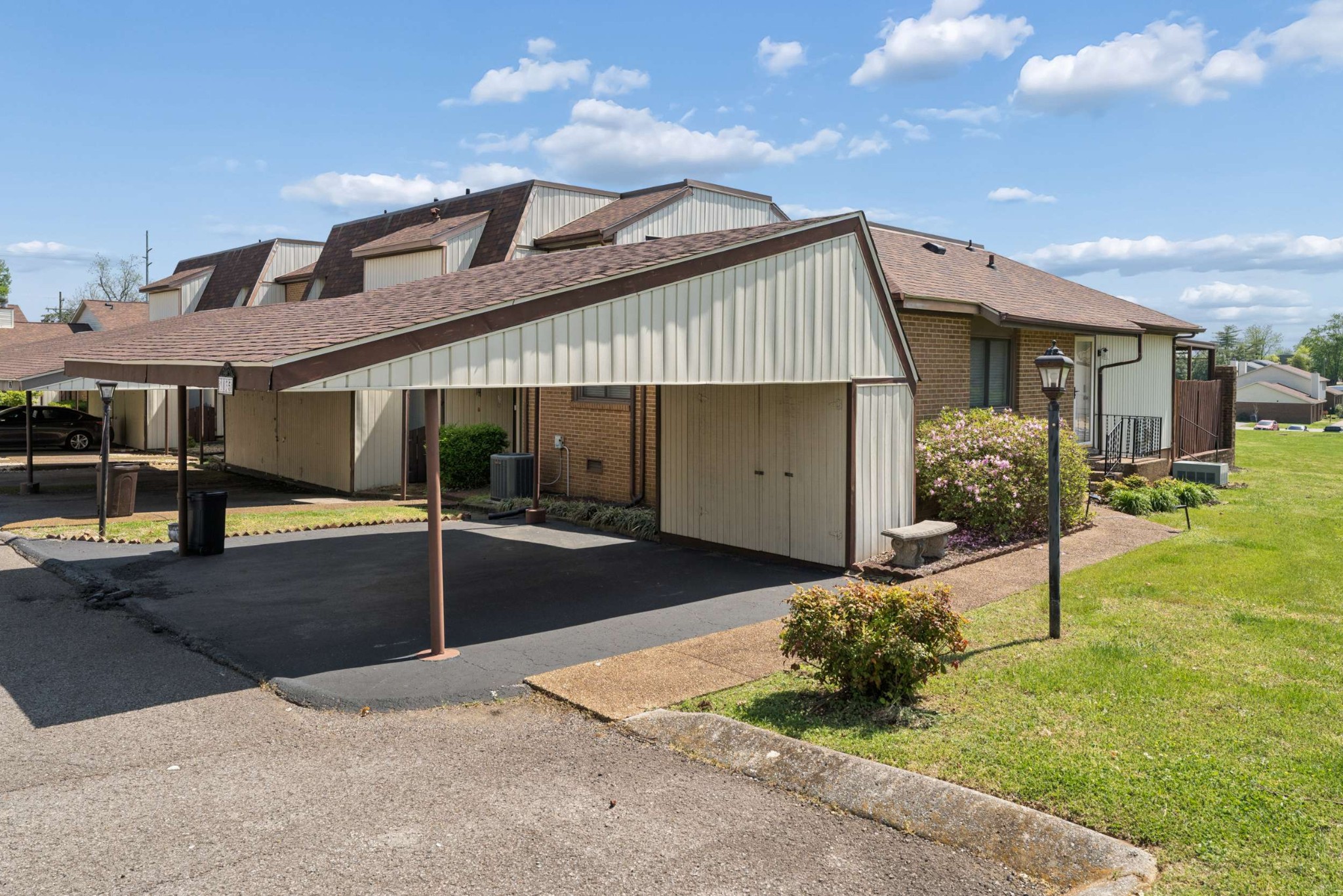 Photo 1 of 35 — 1035 Heritage Dr, Madison, TN 37115