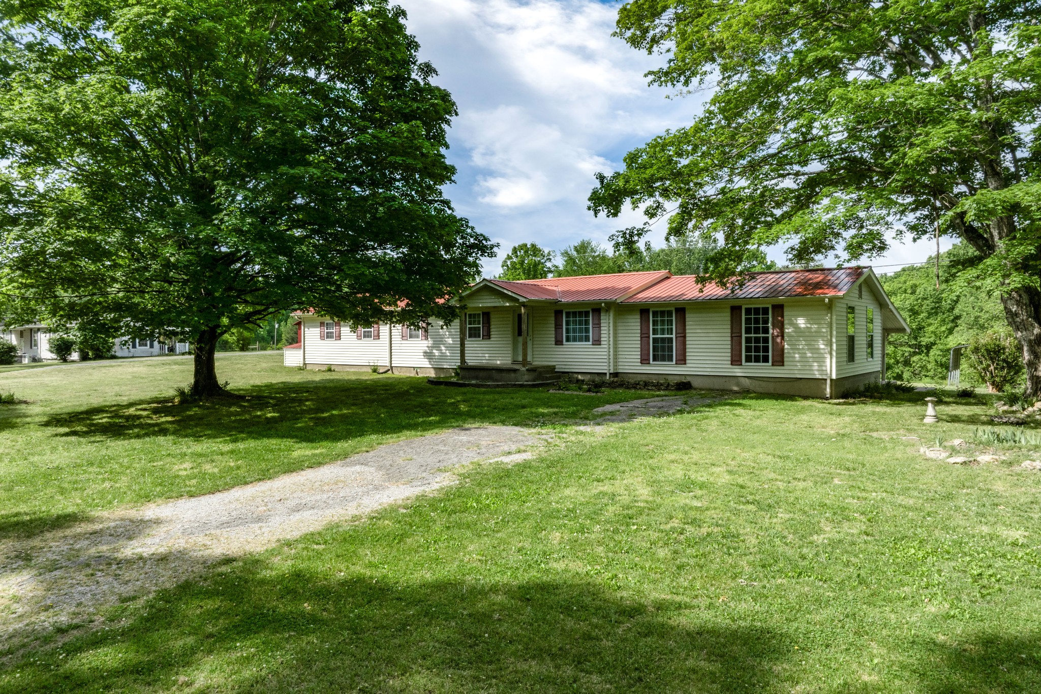 5675 Natchez Trace Rd