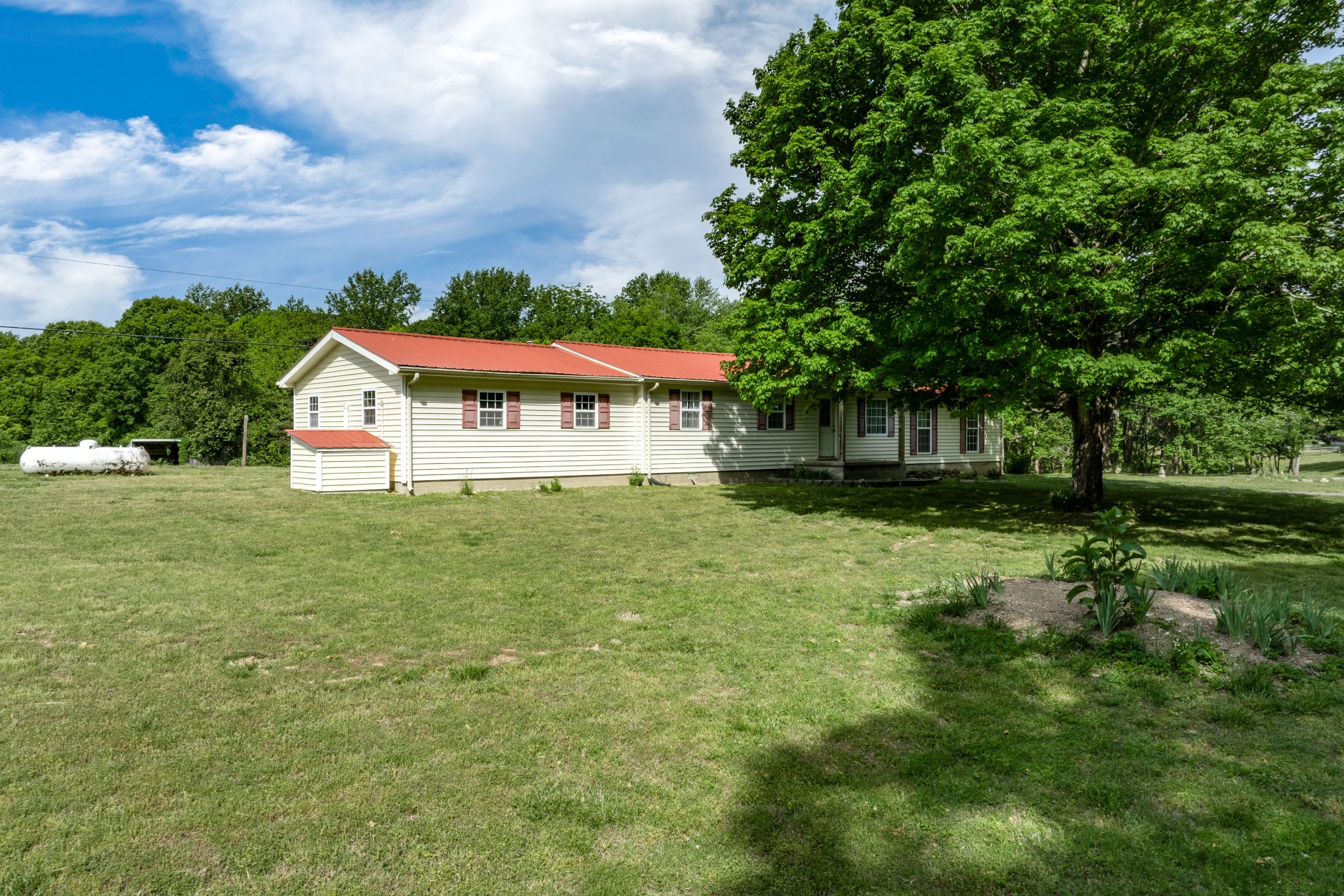 5675 Natchez Trace Rd