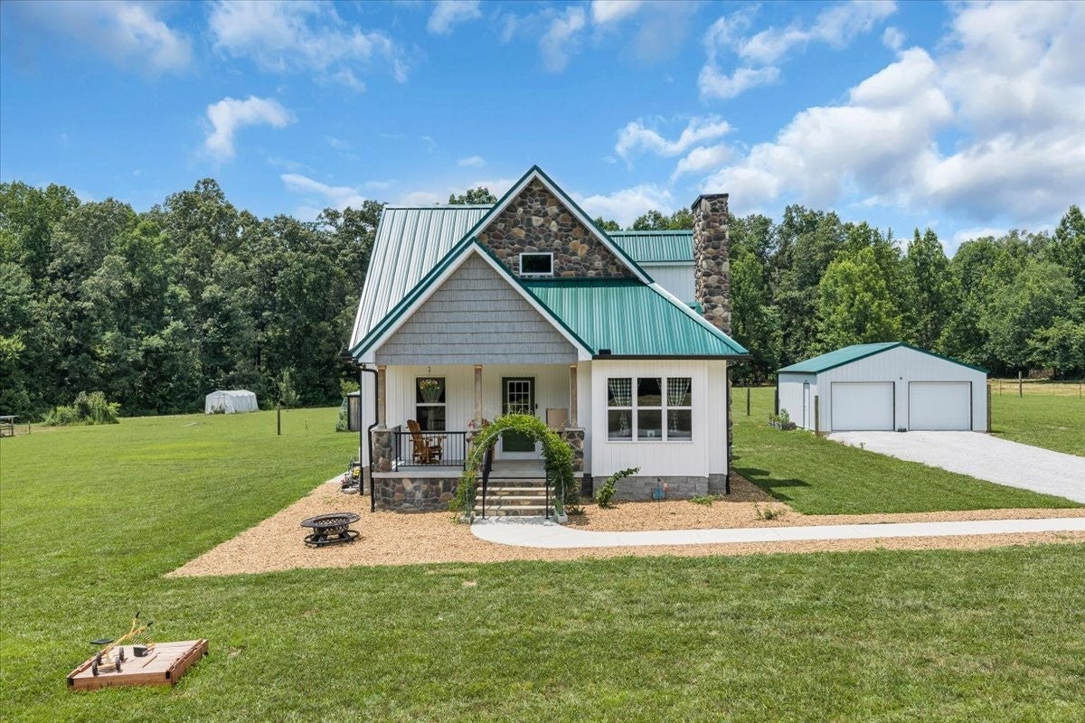 178 Walnut Creek Dr