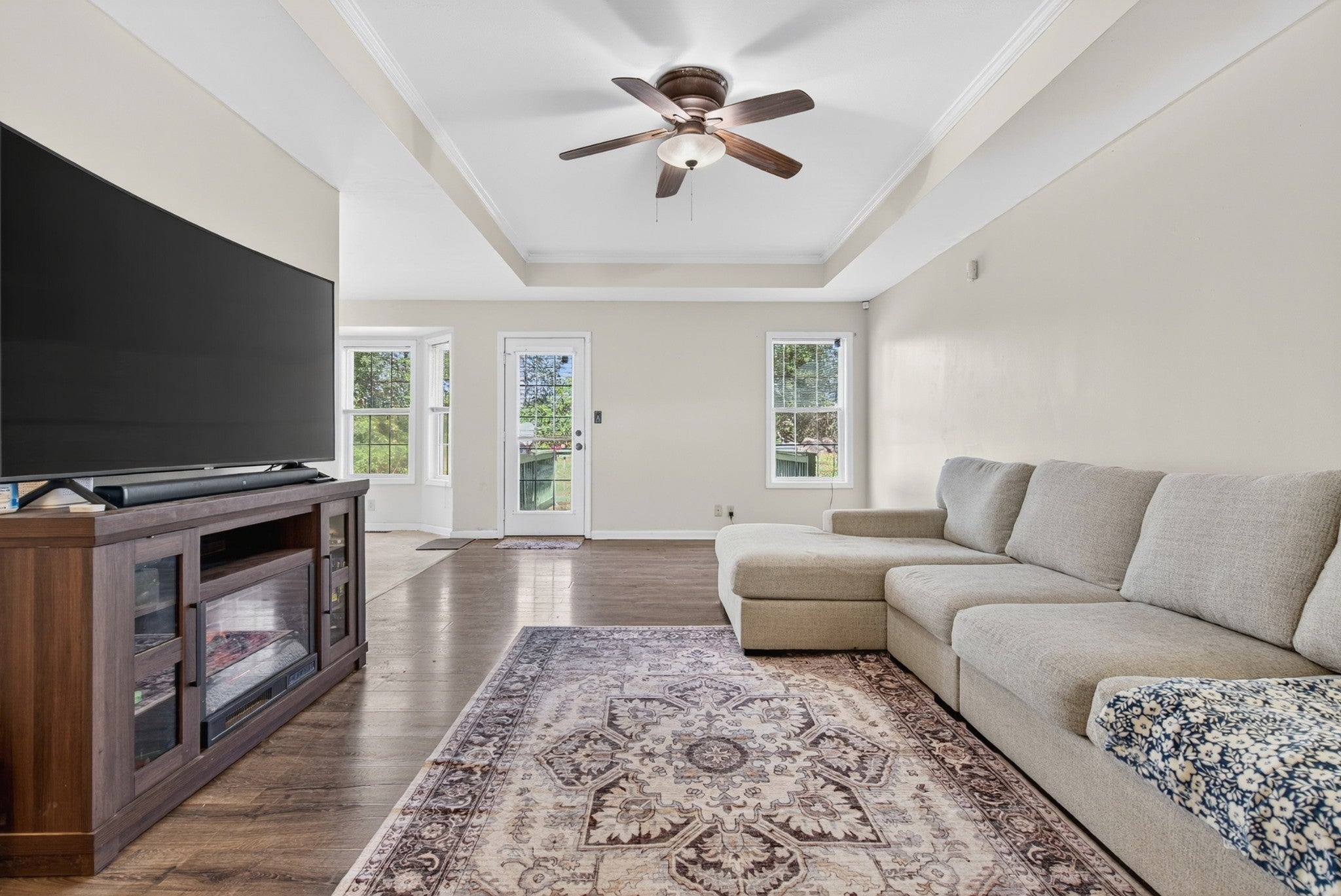3273 N Senseney Cir