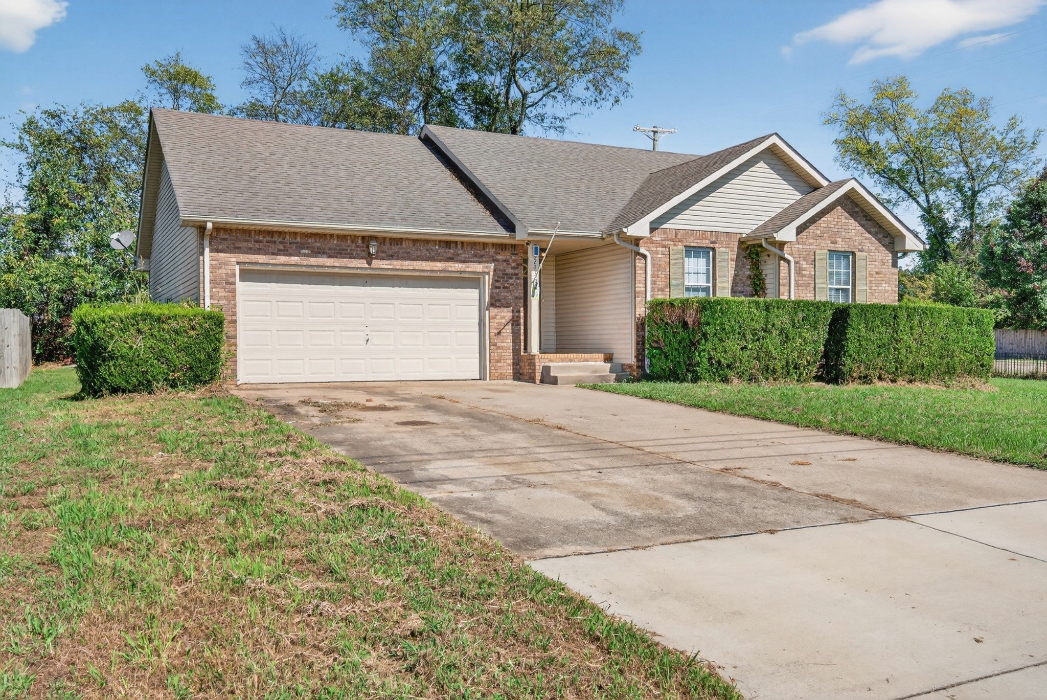 3273 N Senseney Cir