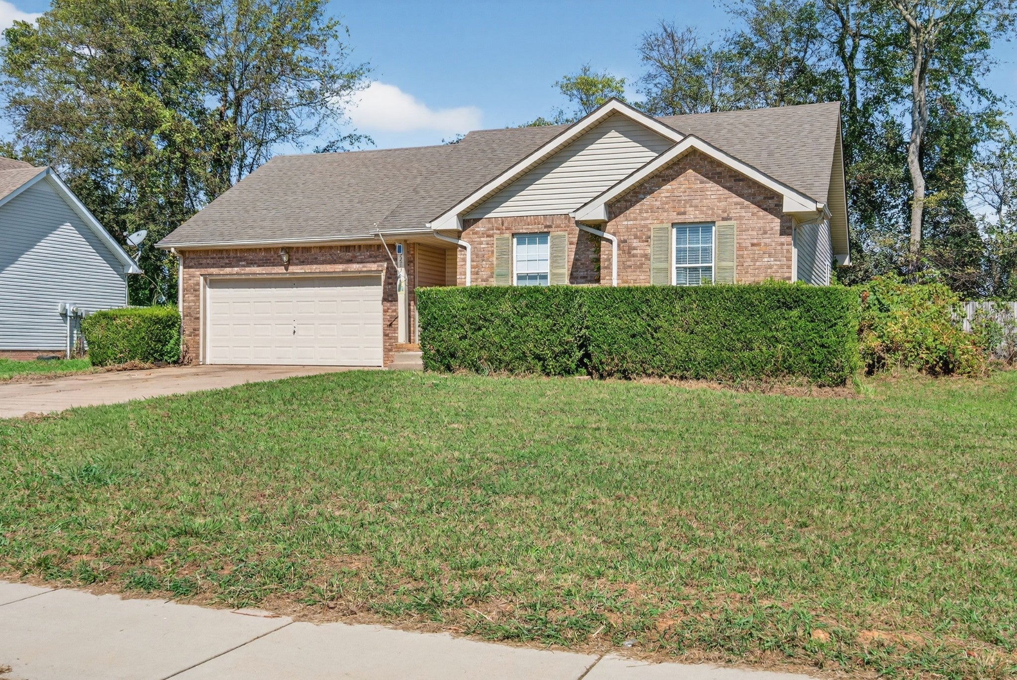 3273 N Senseney Cir