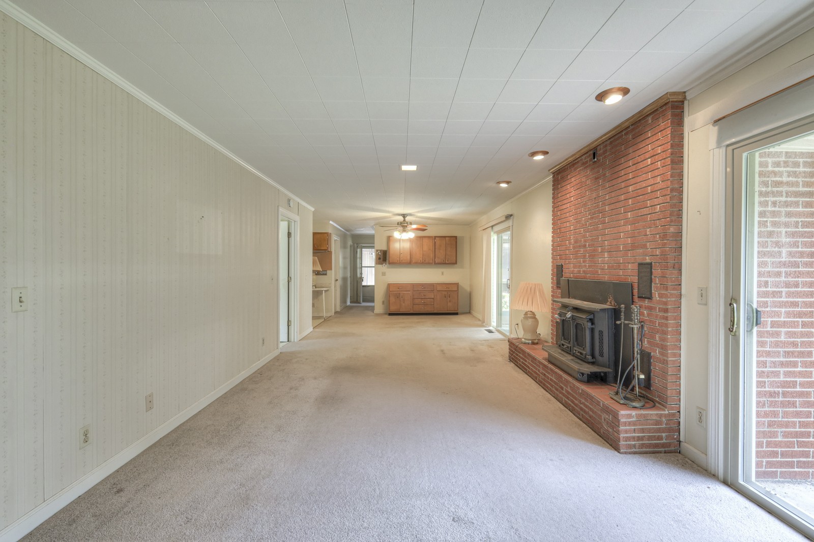 365 Riverbend Country Club Rd